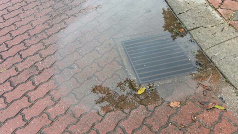 Entupimento quando há chuva tem solução