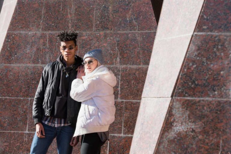 Jaquetas no streetwear: a terceira peça que transforma o look
